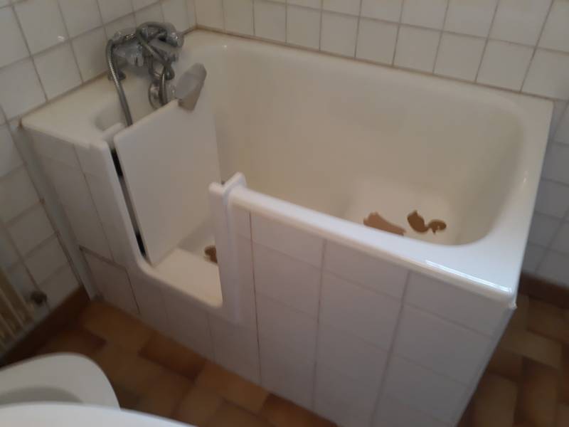 Baignoire Sabot avec ouverture Gauche à Castelnaudary proche Toulouse
